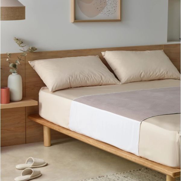 Staydry Boss Bed Pad with Wings Queen Bed Clay