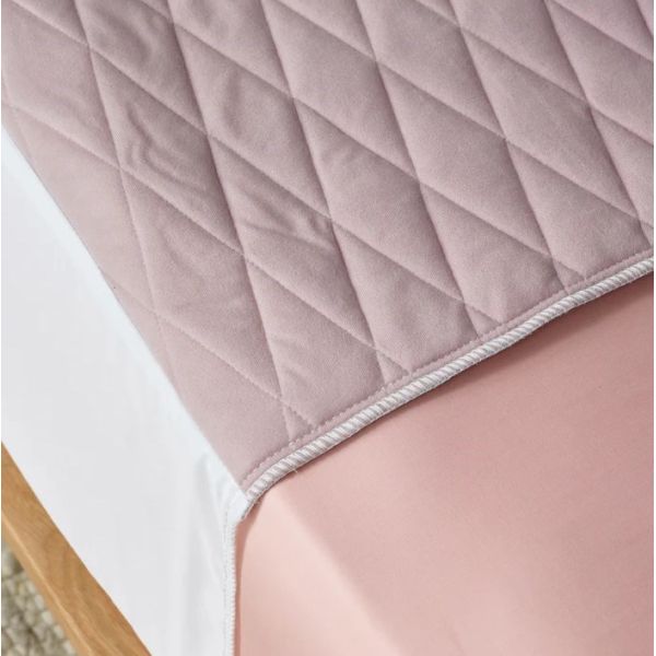 Staydry Blue-E Bedpad Queen Bed With Wings Lilac