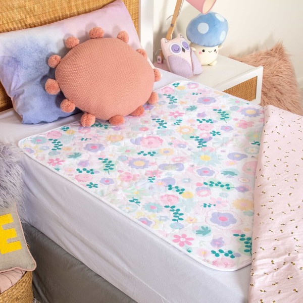 Conni Kids Bed Pad 85cm x 95cm Flower Print - Image 3