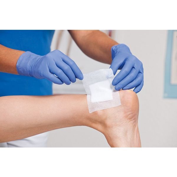 Omnifix Adhesive Elastic Dressing 10cmx10m - Image 3